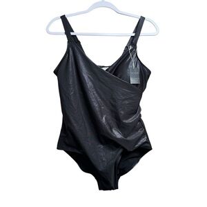 NWT Serra One Piece Premium Swimsuit Womens Size Large Black Shimmer Ruched A19